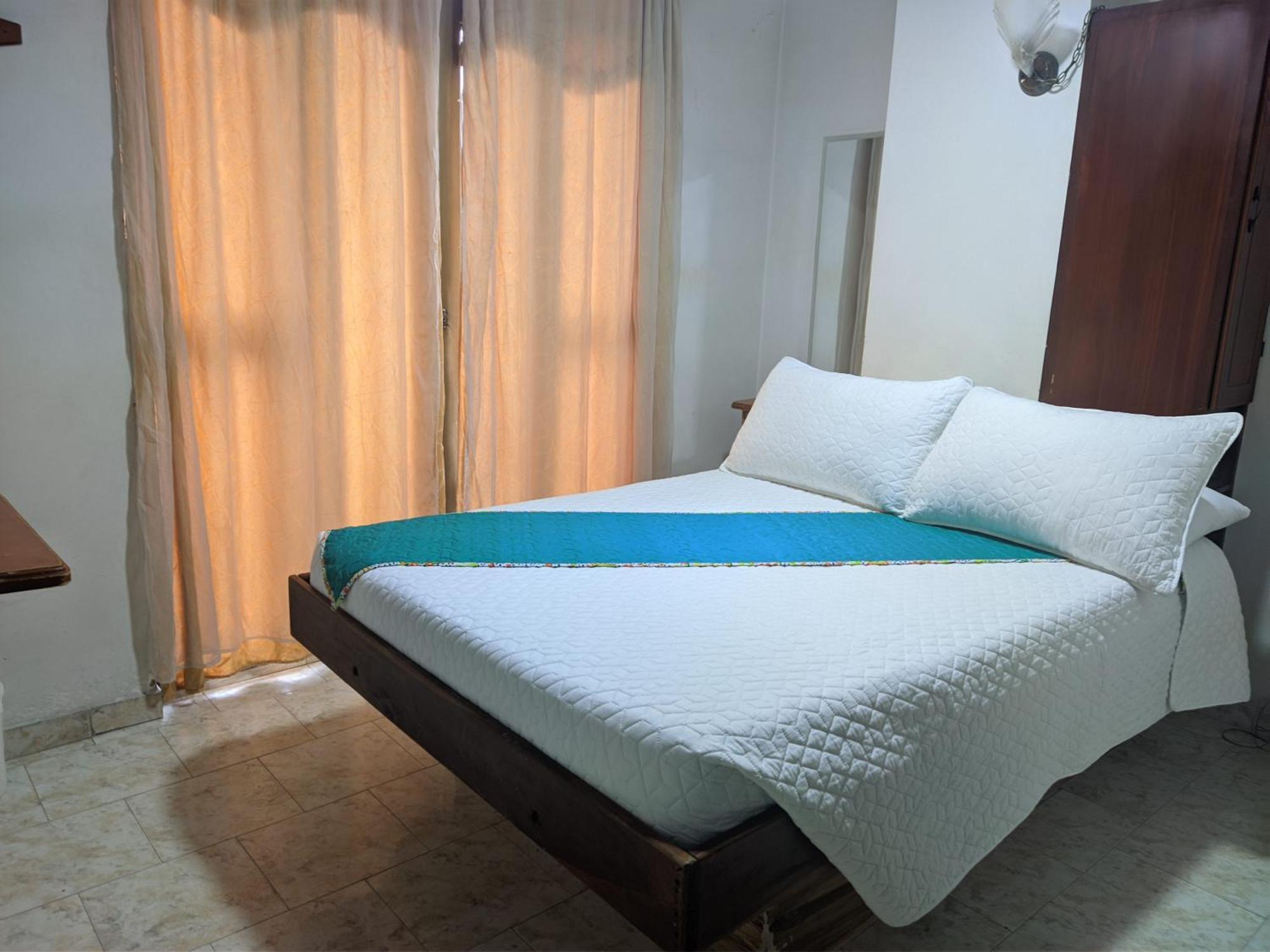 Hotel Armont Calarcá Екстериор снимка