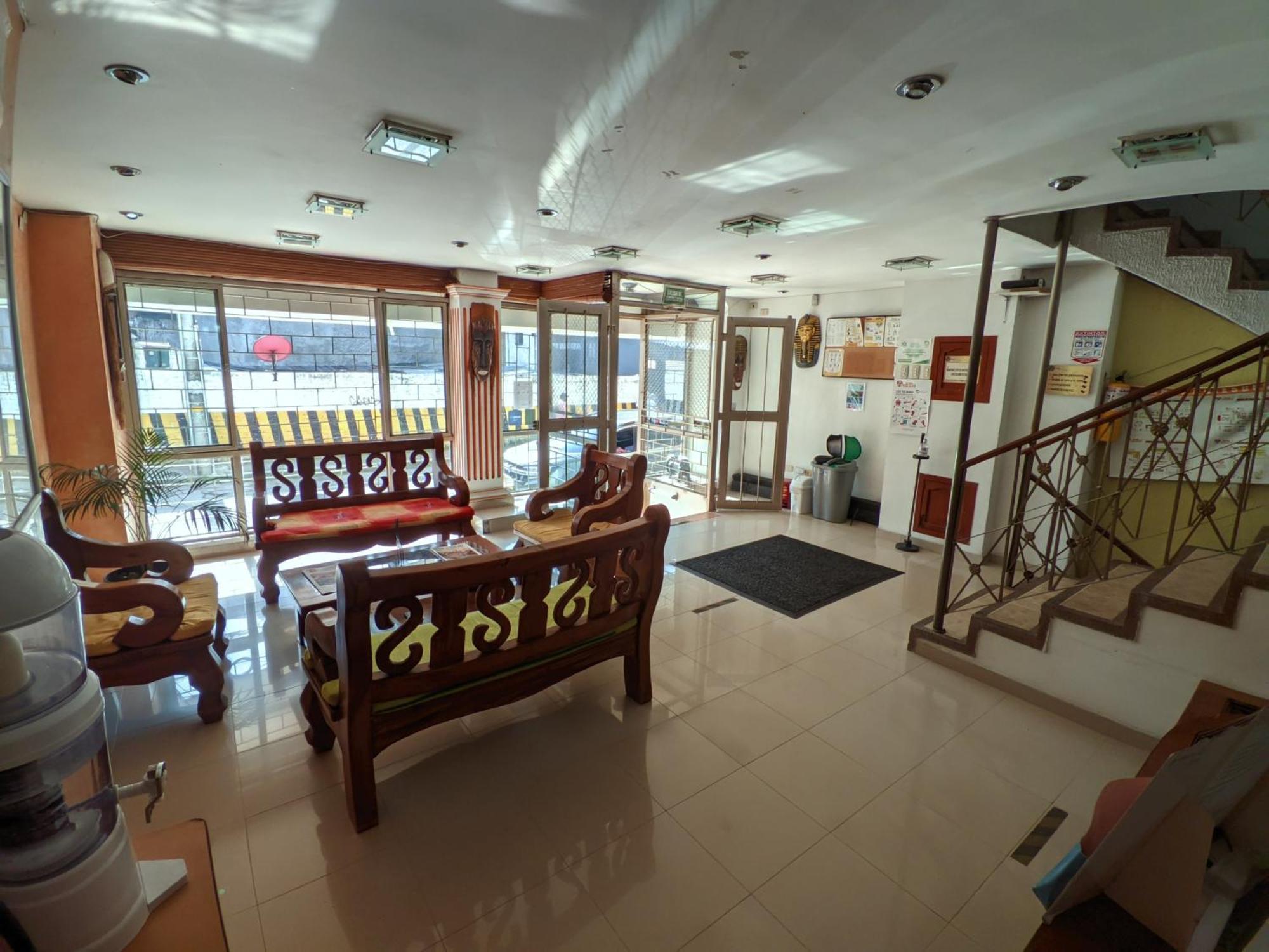 Hotel Armont Calarcá Екстериор снимка