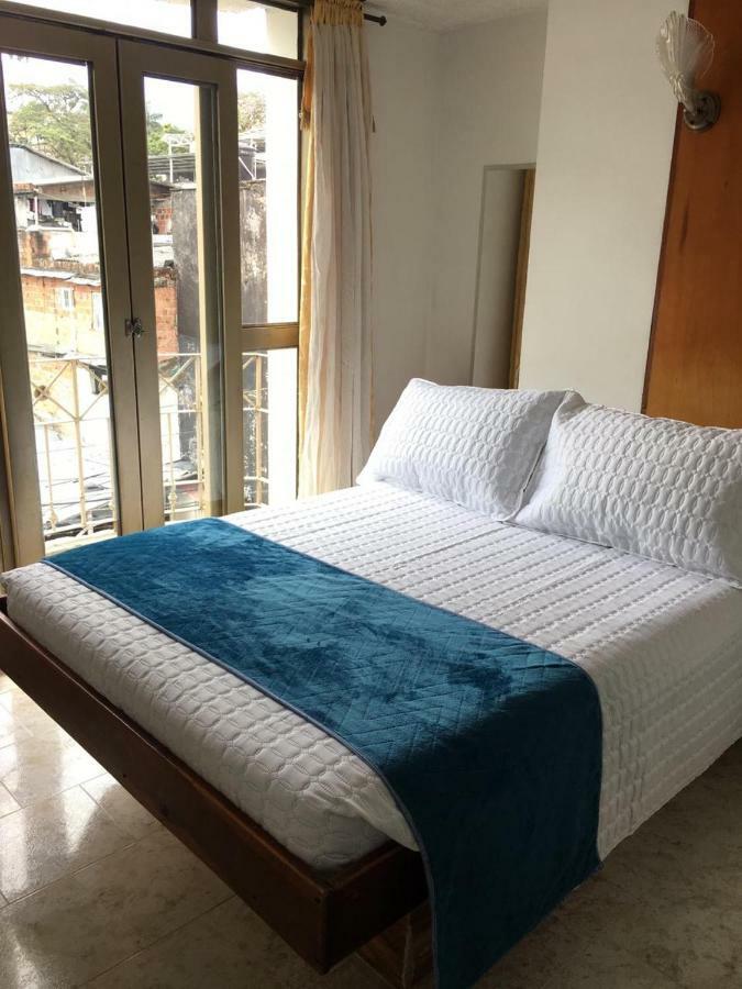 Hotel Armont Calarcá Екстериор снимка